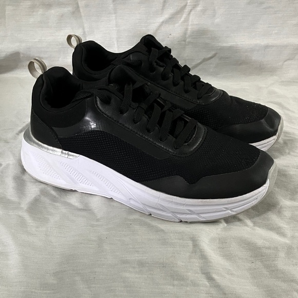 Lightweight memory foam size 9 women’s Sneakers / running shoes - Picture 1 of 16